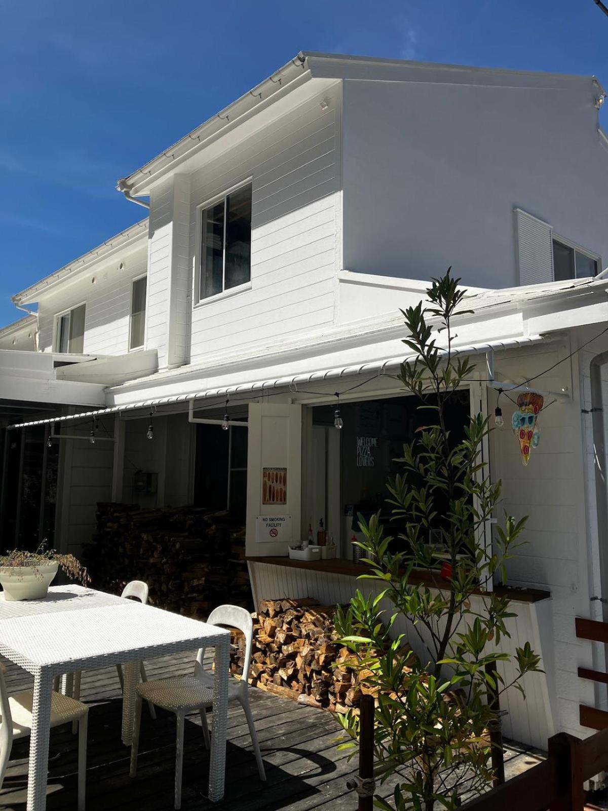 The Surf Lodge White Beach Симода Экстерьер фото